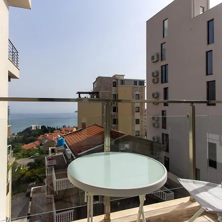 Sunny Side Wellness & Apartament