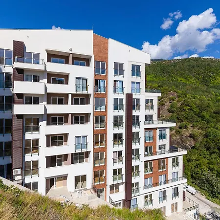 Sunny Side Wellness & Apartament *