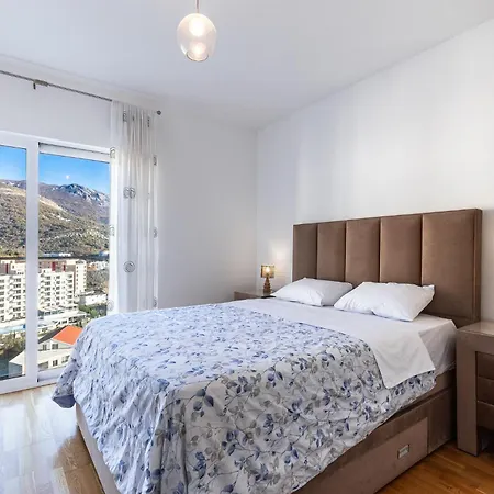 Sunny Side Wellness & Apartament