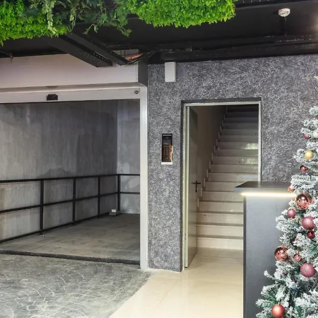 Sunny Side Wellness & Apartament Budva