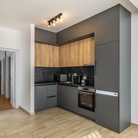 Sunny Side Wellness & Apartament